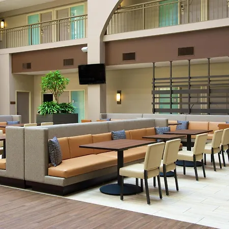 Embassy Suites By Hilton Seattle Bellevue-3