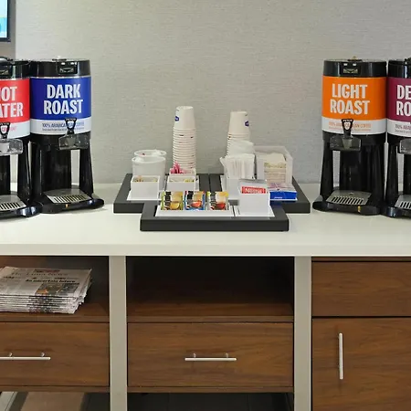 Hampton Inn Lima-3