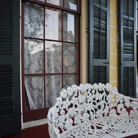 Hh Whitney House - A Bed & Breakfast On The Historic Esplanade-3