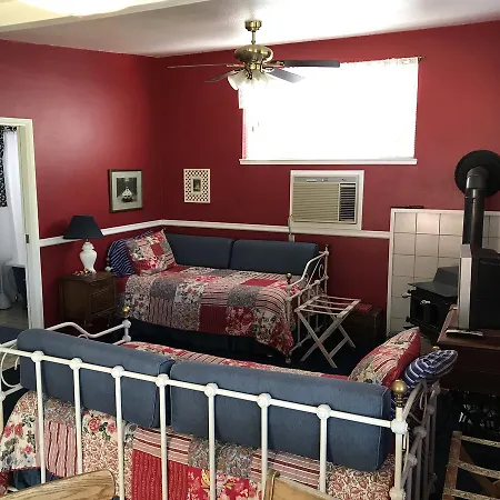 Trailside Inn Bed And Breakfast-2