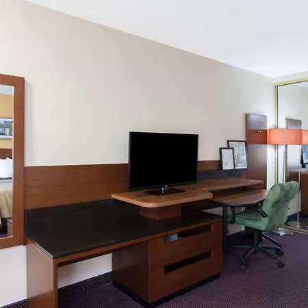Days Inn By Wyndham Mission Valley-Sdsu-2