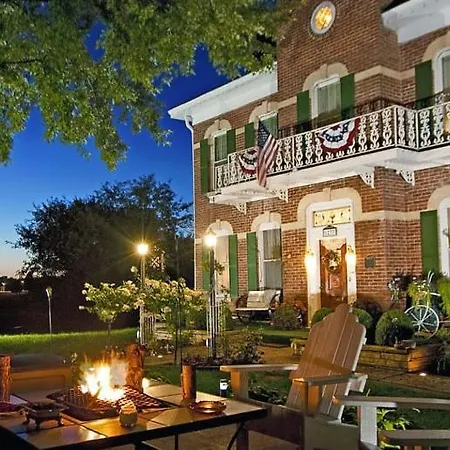 Cloran Mansion Bed & Breakfast-2