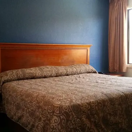 Hotel Azteca Inn-3