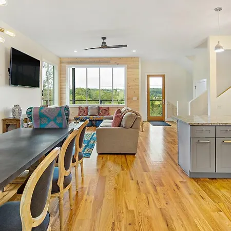 Upstream Penthouse-3