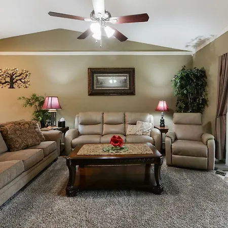 Luxury Condos At Thousand Hills - Heart Of Branson - Beautifully Remodeled - Spacious And Affordable-3