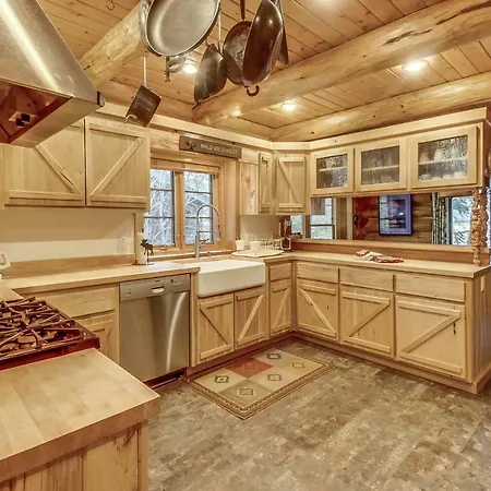 Oden Bay Log Home-2