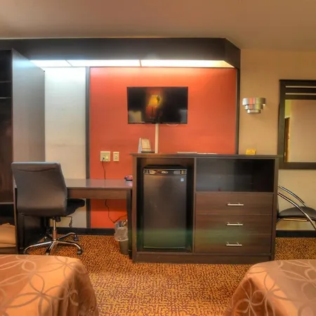 Smoky Mountain Inn & Suites-3