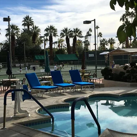 Getaways At Palm Springs Tennis Club-2