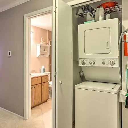 The Shores Condo W/ Beach Access < 2 Mi To Dtwn!-2