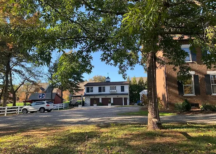 Boyd Harvey Main House And Carriage House Villa Knoxville