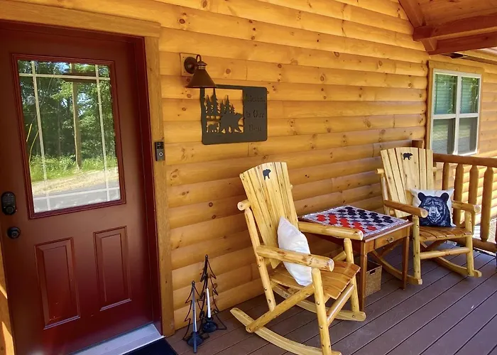 Cozy Bear Den Cabin Pigeon Forge