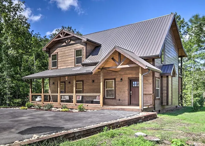 10 Mi To Dollywood Retreat With Grill And Deck! Villa Sevierville