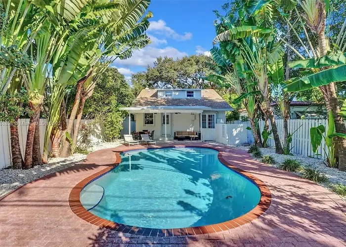 Beach House W/ Heated Pool Hollywood