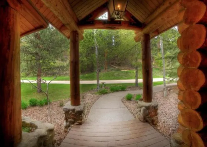 Thunderhead Falls Lodge Rapid City