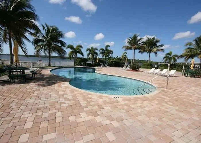 Boca Ciega Resort By Travel Resort Services St. Petersburg