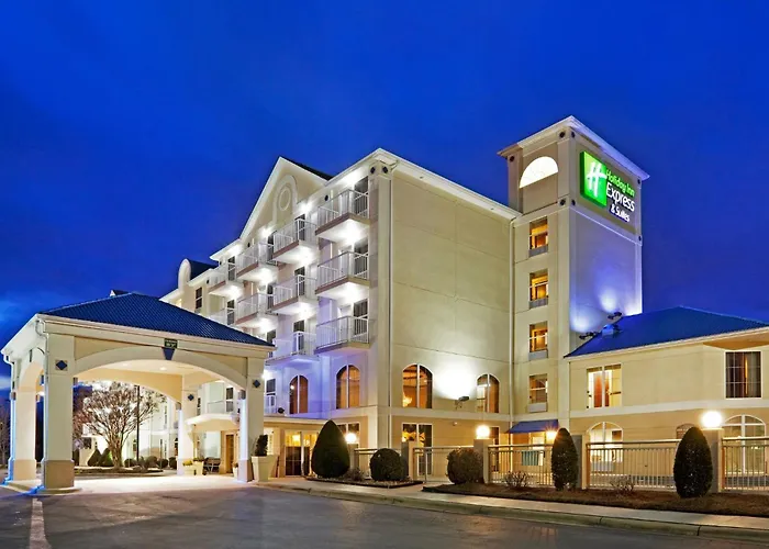 Holiday Inn Express & Suites Asheville Sw - Outlet Ctr Area By Ihg