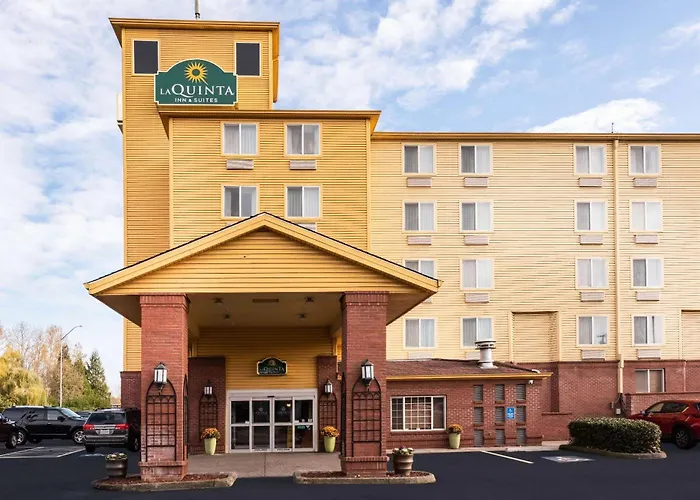 La Quinta By Wyndham Portland Airport Hotel
