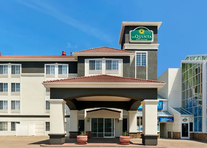 La Quinta Inn And Suites By Wyndham At Watiki Waterpark Rapid City