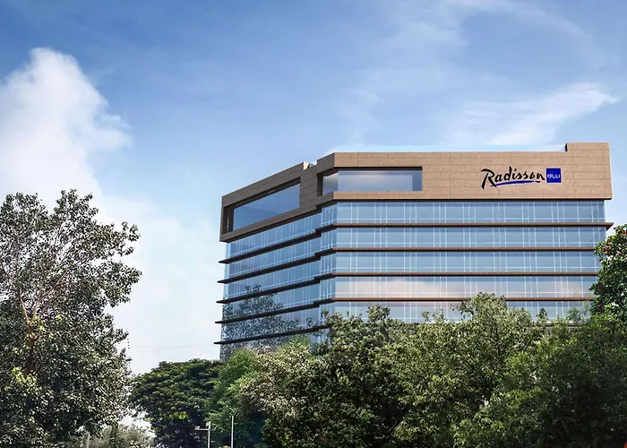 Radisson Blu Mumbai International Airport Hotel