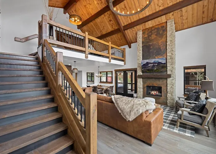 Luxury Cabin! Fireplace And Jacuzzi! Estes Park