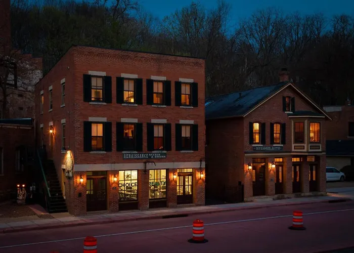 Riverboat Suites Galena