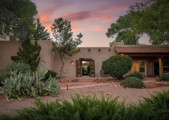 Adobe Hacienda- Sedona Suite Apts