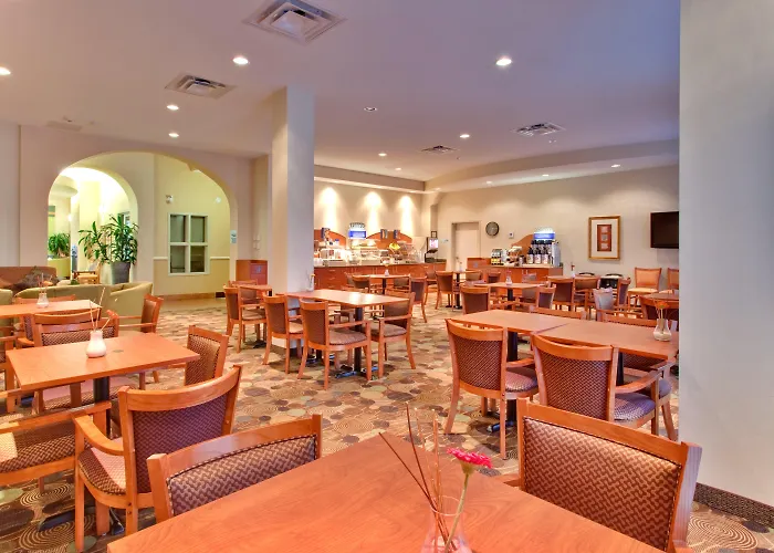 Holiday Inn Express Hotel & Suites-Edmonton South By Ihg