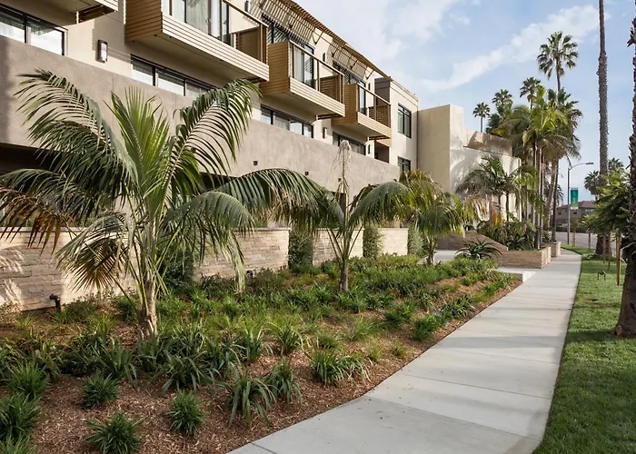 Holiday Inn Express And Suites La Jolla - Windansea Beach, And Ihg Hotel San Diego