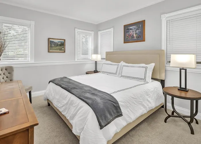 Alpine Suite - Minutes To Rmnp, Hot Tub! Estes Park
