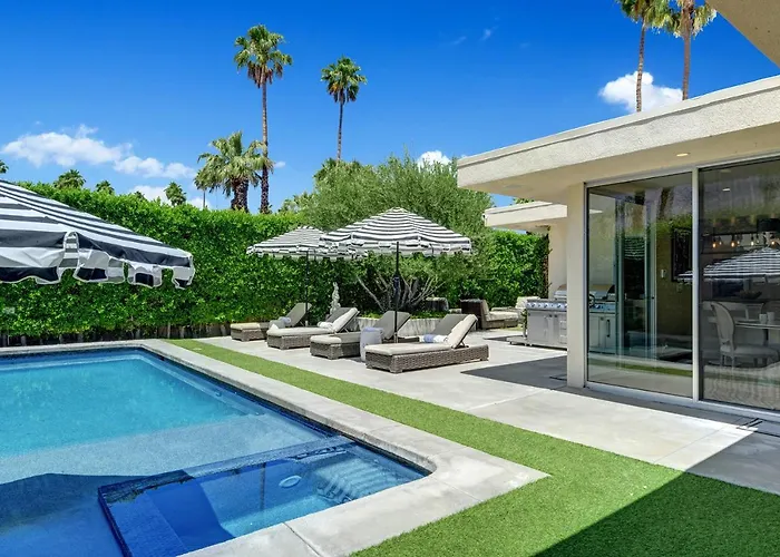 Canyon Palms Estate- Ultra-Luxe, Pool, Spa, Firepit, Outdoor Kitchen & More Palm Springs