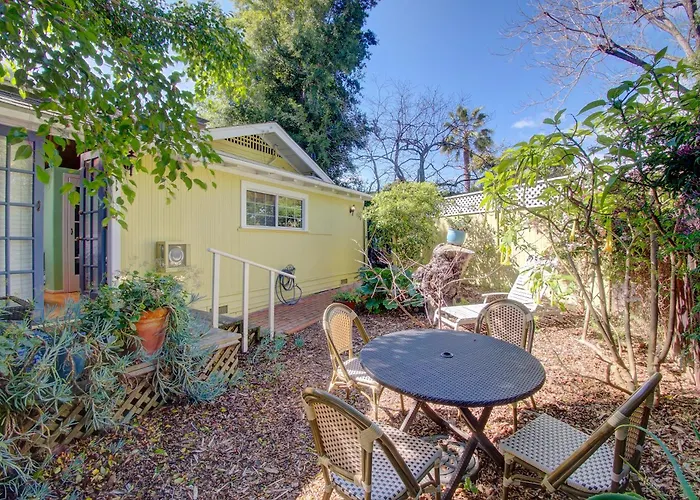 Secret Garden Inn & Cottages Santa Barbara