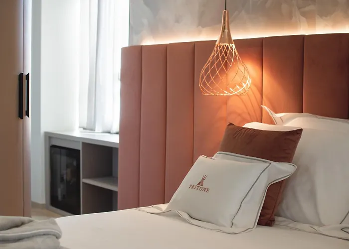 Tritone Luxury Suites Fontana Di Trevi Rome