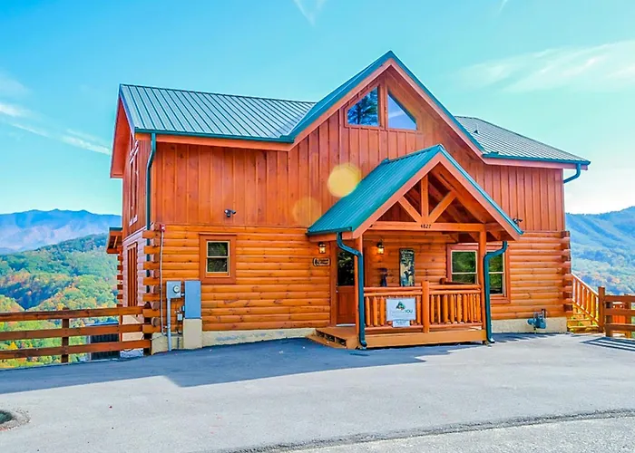Highland Plunge Villa Pigeon Forge