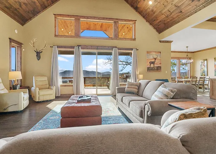Star Of The Summit, Private Indoor Pool, Amazing Views, 560 Free Tickets Each Paid Day Villa Sevierville