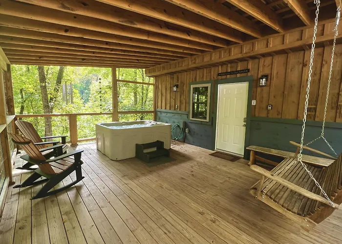 Bigfoots Hideaway Cabin Gatlinburg