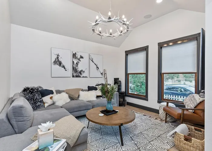 909 Park Ave Home Park City