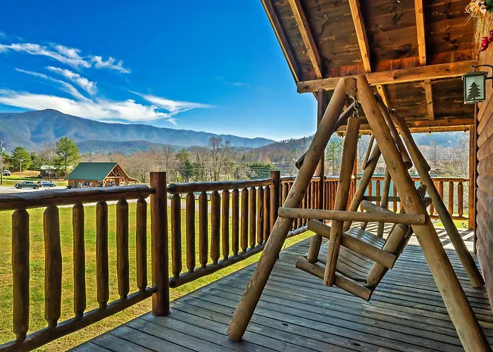 Spectacular Mtns Views With Private Hot Tub With Pool Table And Private Pond Villa Sevierville
