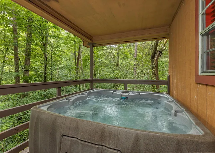 Bear Creek Hollow, Free Dollywood Ticket & More! 2 King Bedrooms And Loft W Hot Tub, Game Room Wifi Sevierville