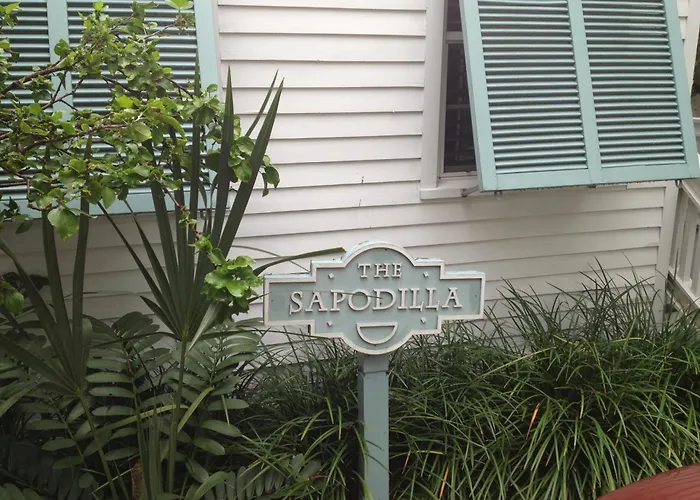 Paradise Inn - Adult Exclusive Key West