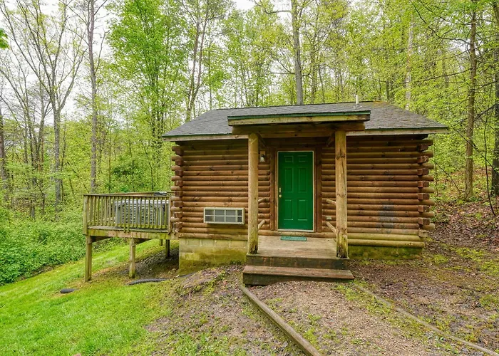 Blue Rose Cabins - Big Woody Cabin Logan