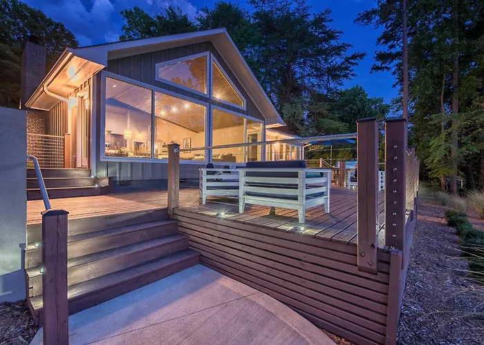 Lake Norman Hideaway Mooresville
