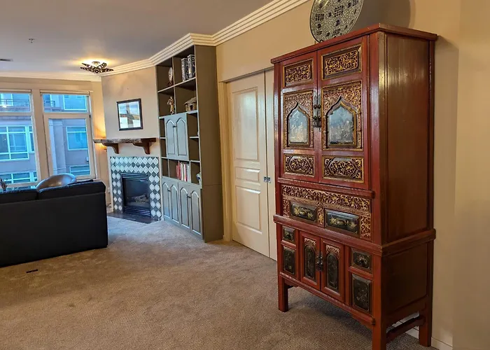 New Downtown 2 Beds, 2 Baths Waterfront Alaska 335 Seattle