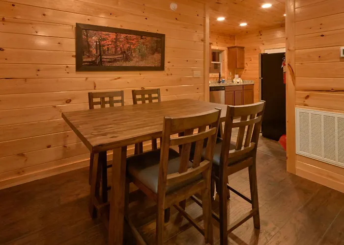 Otter Springs: Indoor Pool Theater Views Villa Sevierville