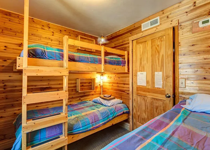 Fireside Inn & Hostel Breckenridge