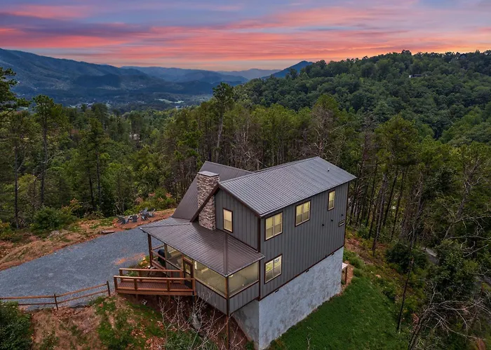 Hatcher Mountain Hideaway Cabin Sevierville