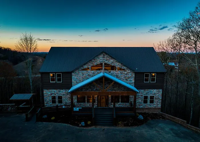 Swim And Gym Mansion Villa Pigeon Forge