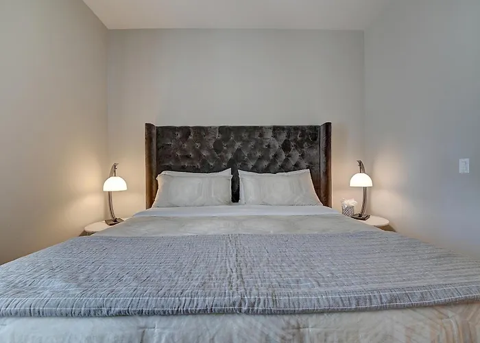Penthouse One Bedroom Garden View Condo By Ucla Los Angeles