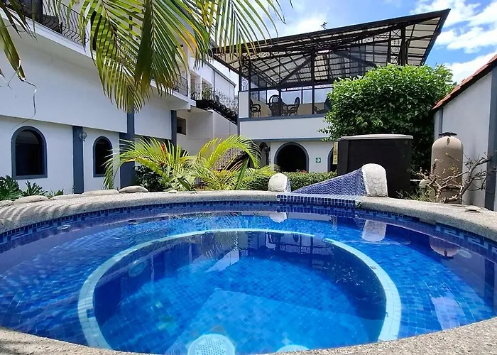 Hotel Santo Tomas / Historical Property San Jose 