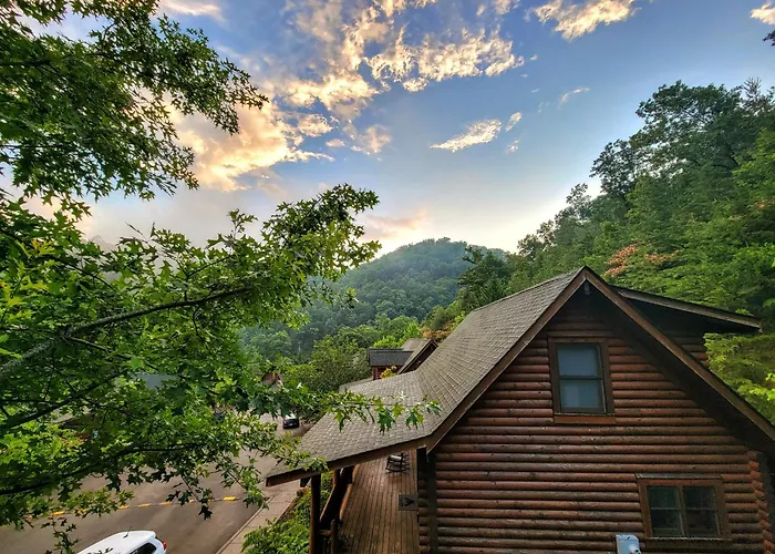 Camp Cozy Villa Pigeon Forge