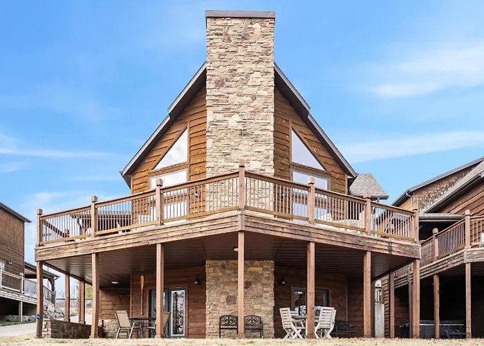 Grin Inn Bear It Branson